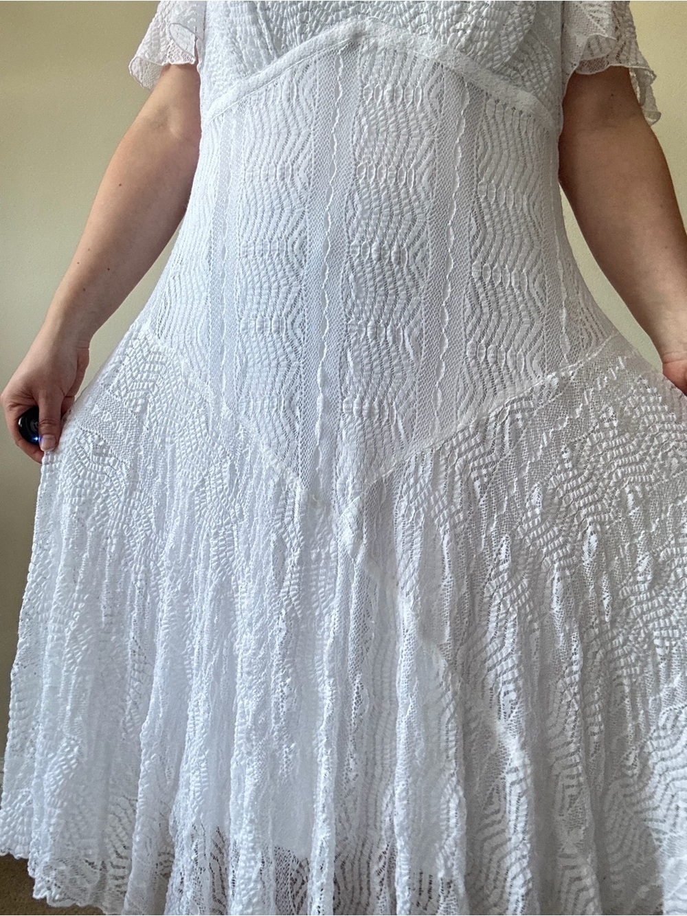 Rabbit Rabbit Rabbit White Textured Midi Dress with V-Neck - Picture 2 of 8
